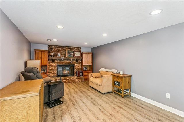 1113 E Springdale, Derby, KS 67037