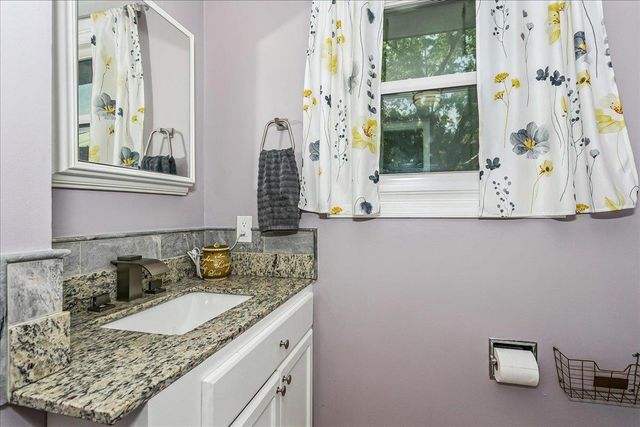 1113 E Springdale, Derby, KS 67037