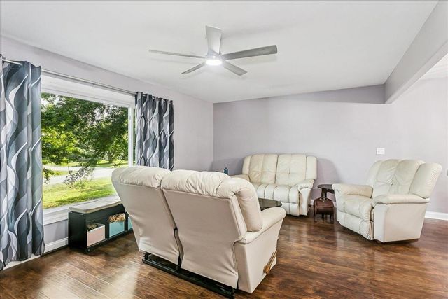 1113 E Springdale, Derby, KS 67037
