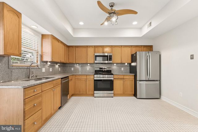 101 CHARLES ST, Rockville, MD 20850