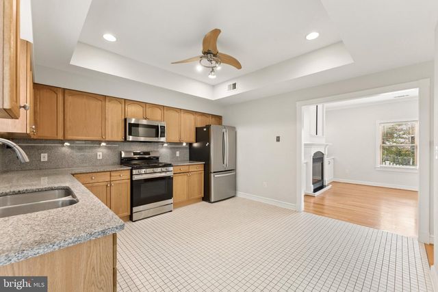101 CHARLES ST, Rockville, MD 20850