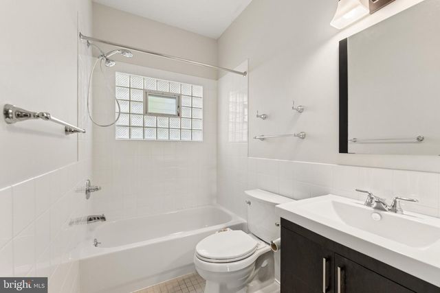 101 CHARLES ST, Rockville, MD 20850