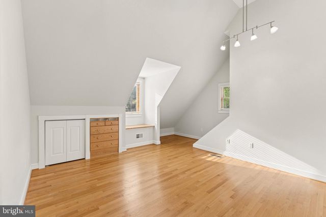 101 CHARLES ST, Rockville, MD 20850