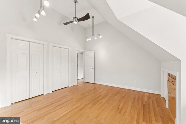 101 CHARLES ST, Rockville, MD 20850