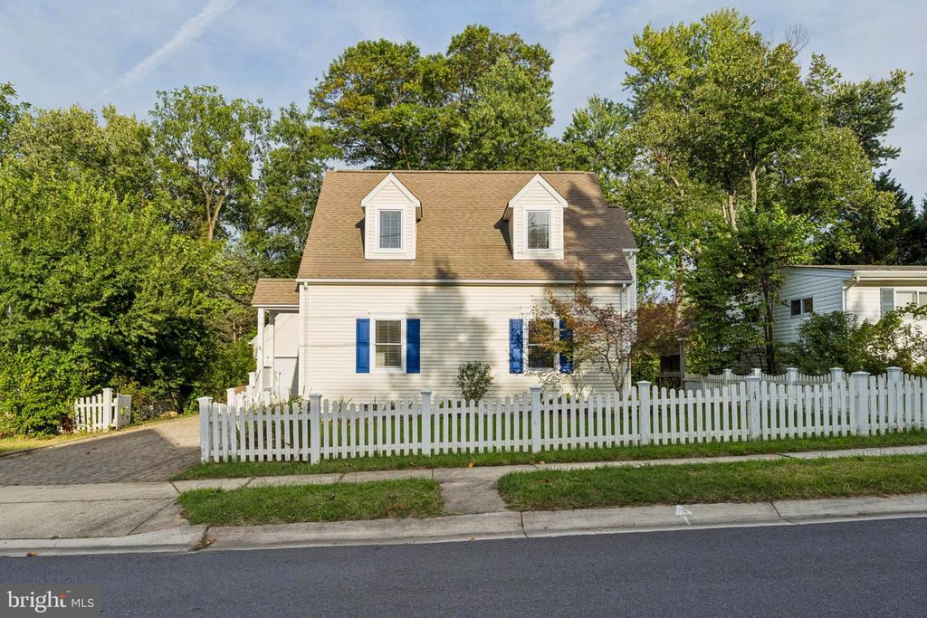 101 CHARLES ST, Rockville, MD 20850
