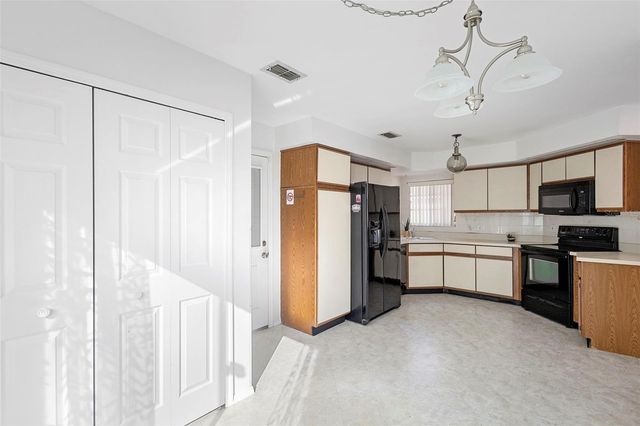 1530 LARKS NEST COURT, Orlando, FL 32824