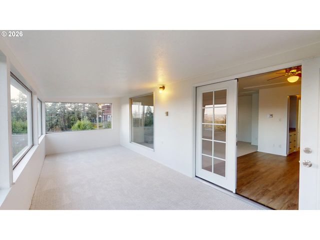 2145 WEBB St, West Linn, OR 97068