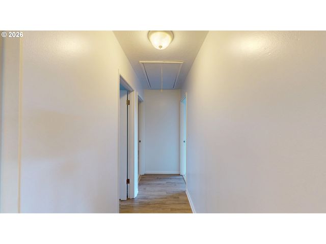 2145 WEBB St, West Linn, OR 97068