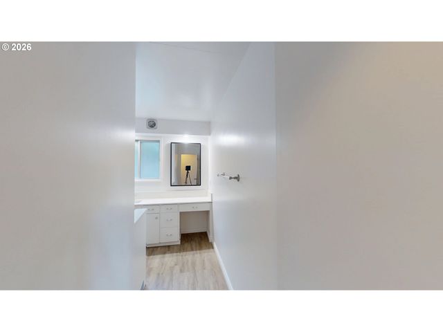 2145 WEBB St, West Linn, OR 97068