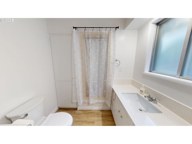 2145 WEBB St, West Linn, OR 97068