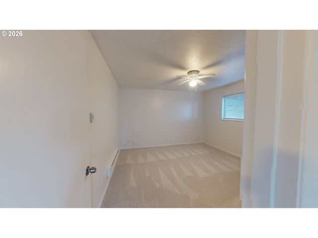 2145 WEBB St, West Linn, OR 97068