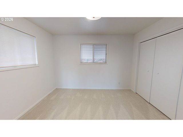 2145 WEBB St, West Linn, OR 97068