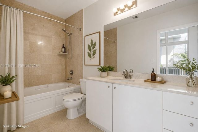 2100 Van Buren Street 319, Hollywood, FL 33020