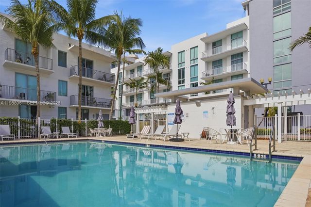 2100 Van Buren Street 319, Hollywood, FL 33020