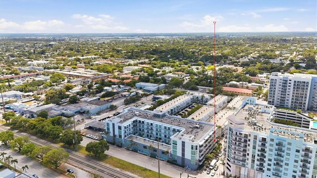 2100 Van Buren Street 319, Hollywood, FL 33020