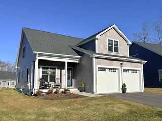 10 Salisbury Hill Blvd 75, Worcester, MA 01609