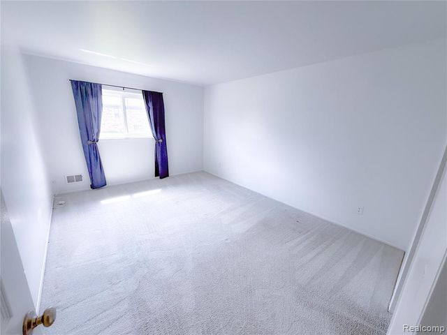 20342 Pine Meadow Drive, Clinton Township, MI 48036