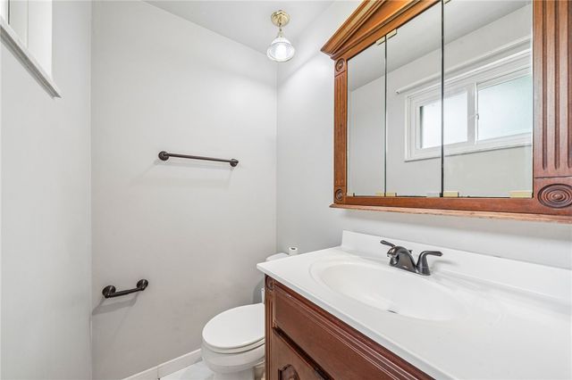4137 Cambridge, Hempfield Twp, PA 15642