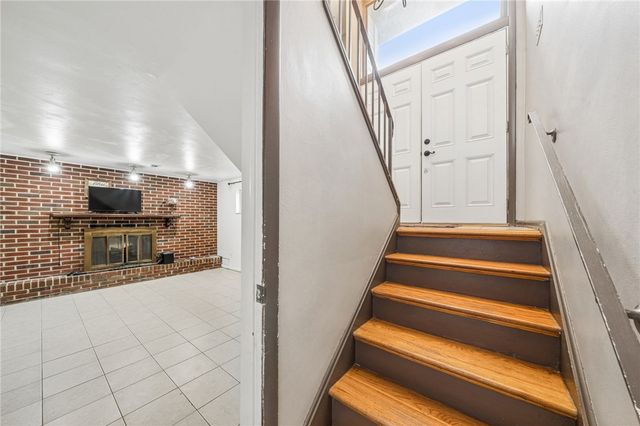 4137 Cambridge, Hempfield Twp, PA 15642