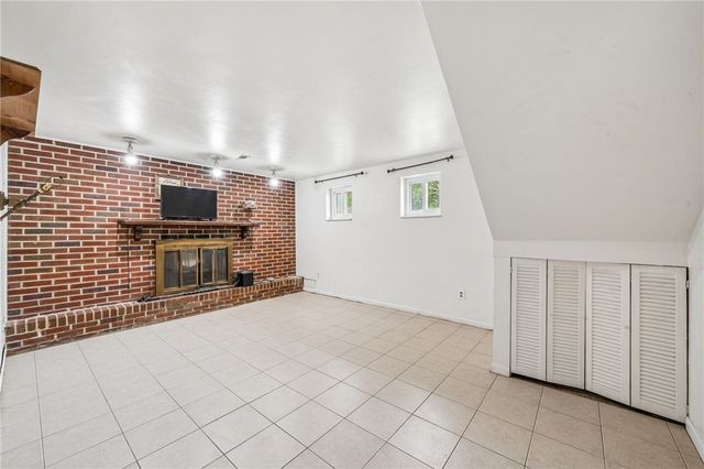 4137 Cambridge, Hempfield Twp, PA 15642