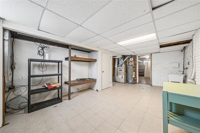 4137 Cambridge, Hempfield Twp, PA 15642