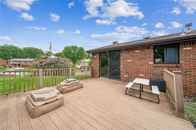4137 Cambridge, Hempfield Twp, PA 15642