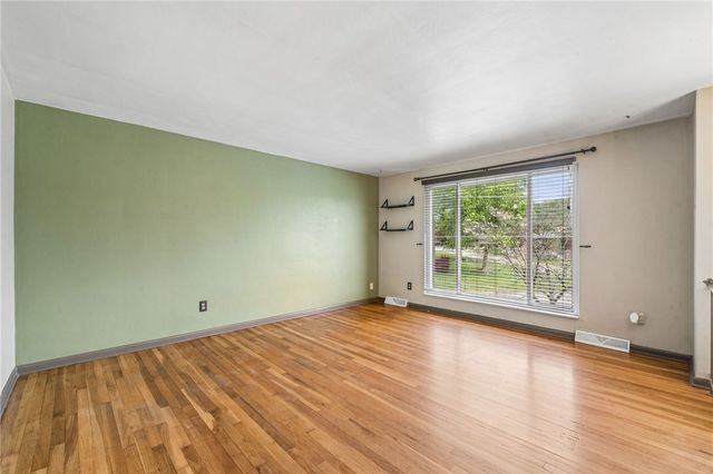 4137 Cambridge, Hempfield Twp, PA 15642