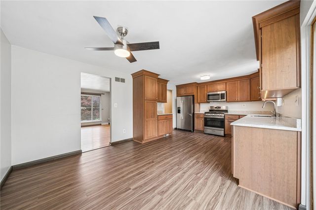 4137 Cambridge, Hempfield Twp, PA 15642