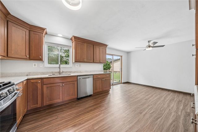 4137 Cambridge, Hempfield Twp, PA 15642