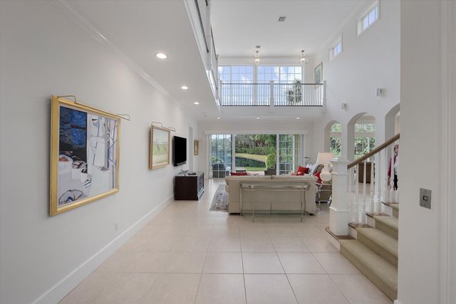 113 Caballo Lane, Jupiter, FL 33458