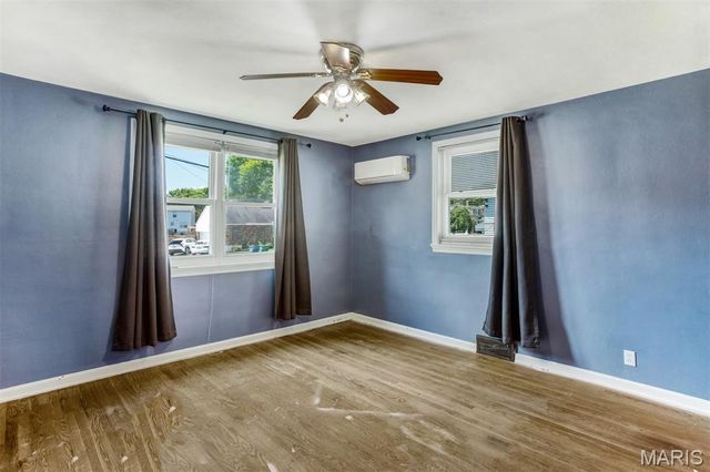 8231 Steffen Avenue, St Louis, MO 63123