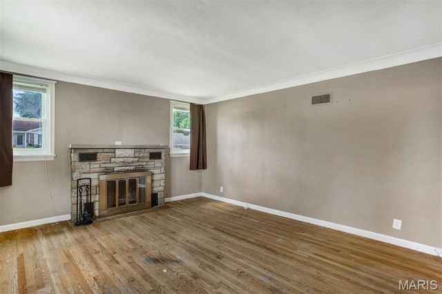 8231 Steffen Avenue, St Louis, MO 63123