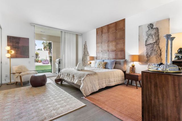 17 Desert Lakes Drive, Palm Springs, CA 92264