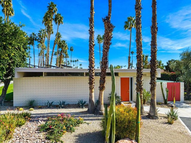 17 Desert Lakes Drive, Palm Springs, CA 92264