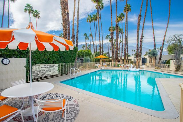 17 Desert Lakes Drive, Palm Springs, CA 92264