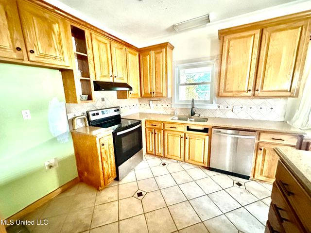 1535 SE Holly Trail, Brookhaven, MS 39601