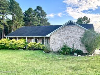 1535 SE Holly Trail, Brookhaven, MS 39601