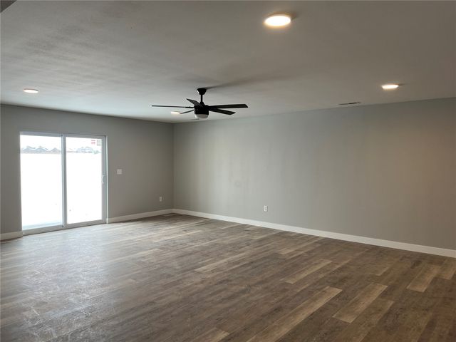 127 Kinsey Street, North Liberty, IA 52317