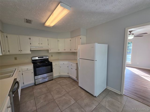 6225 Whitewater Court, Montgomery, AL 36117