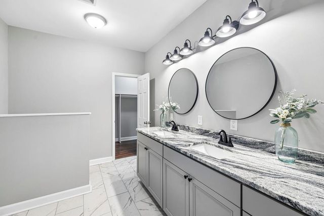 502 Shire Court, Dalton, GA 30720