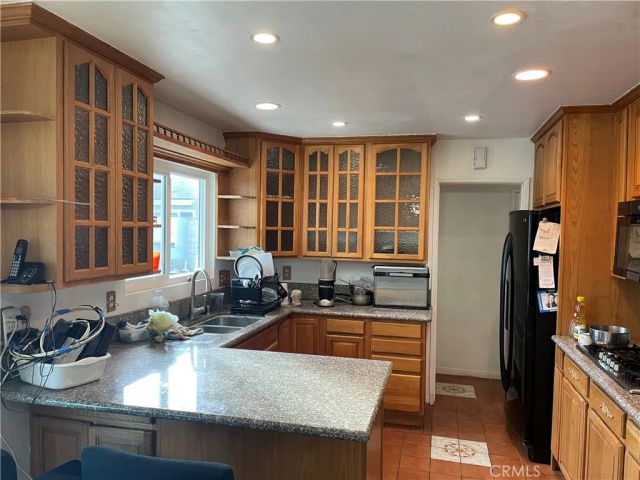 825 Sonora Road, Costa Mesa, CA 92626