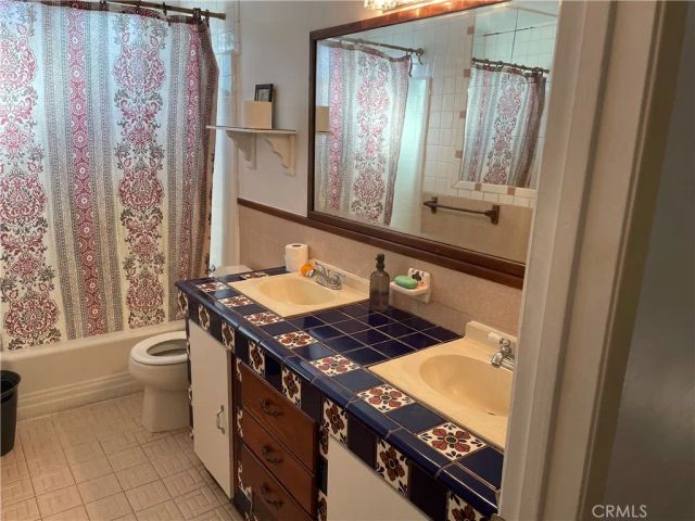 825 Sonora Road, Costa Mesa, CA 92626