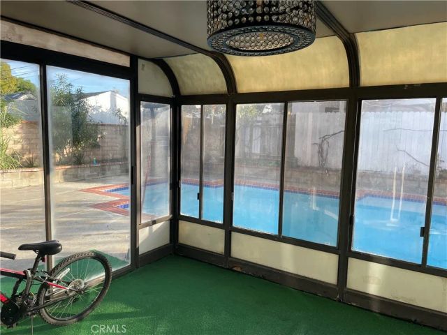 825 Sonora Road, Costa Mesa, CA 92626