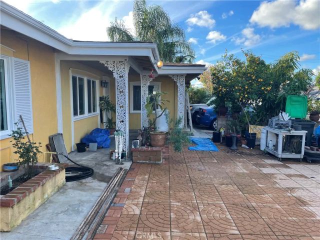 825 Sonora Road, Costa Mesa, CA 92626