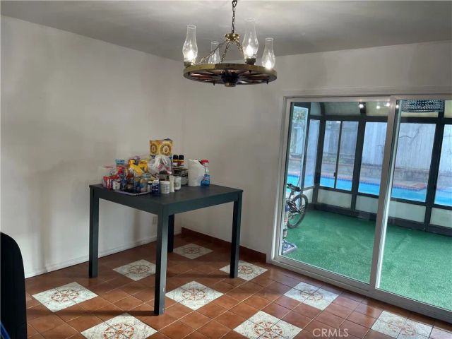 825 Sonora Road, Costa Mesa, CA 92626