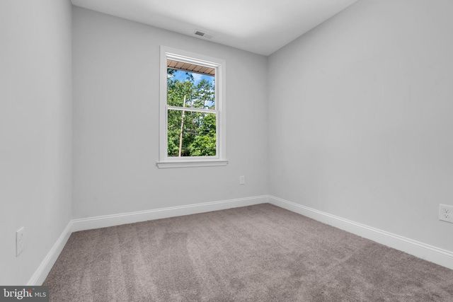 5 MARYLAND TRL, Browns Mills, NJ 08015