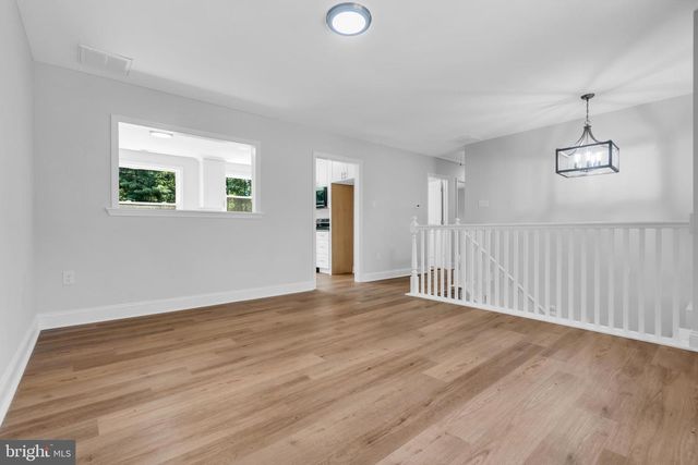 5 MARYLAND TRL, Browns Mills, NJ 08015