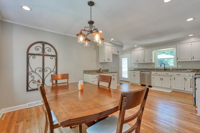 102 Hickory Hollow Drive, Inman, SC 29349