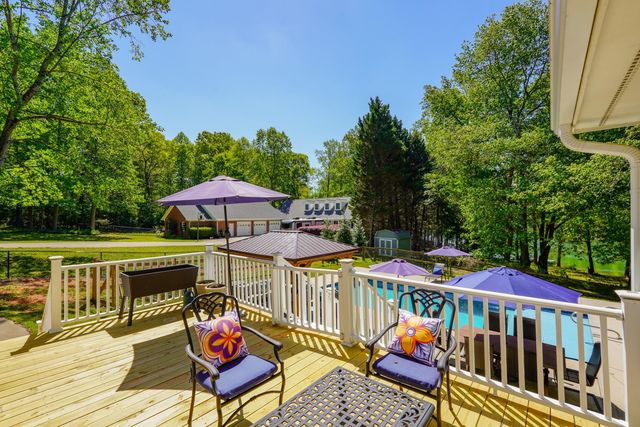 102 Hickory Hollow Drive, Inman, SC 29349