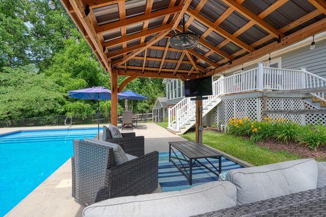 102 Hickory Hollow Drive, Inman, SC 29349